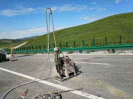 四更镇公路地基基础注浆加固